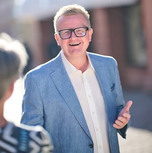 Mike_Oehlmann_ob_auswahl_-2_neu_800x800px